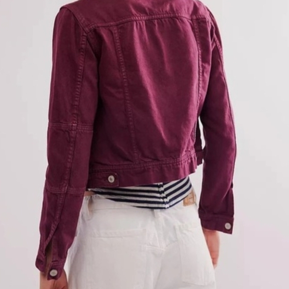 NWT We The Free Button Down Cropped Denim Jacket In Burgundy - XL - Picture 2 of 8